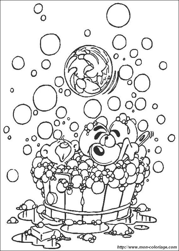 picture bath with bubbles